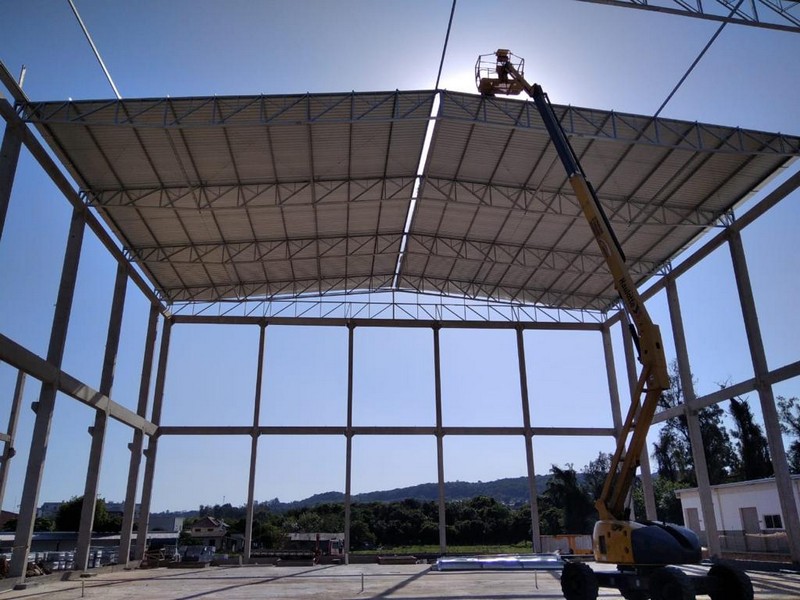 Estrutura metálica para galpão industrial